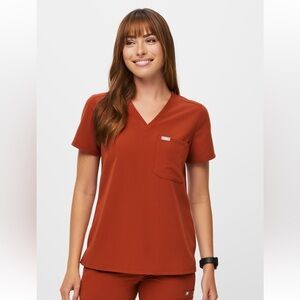 FIGS Catarina • Small • Auburn